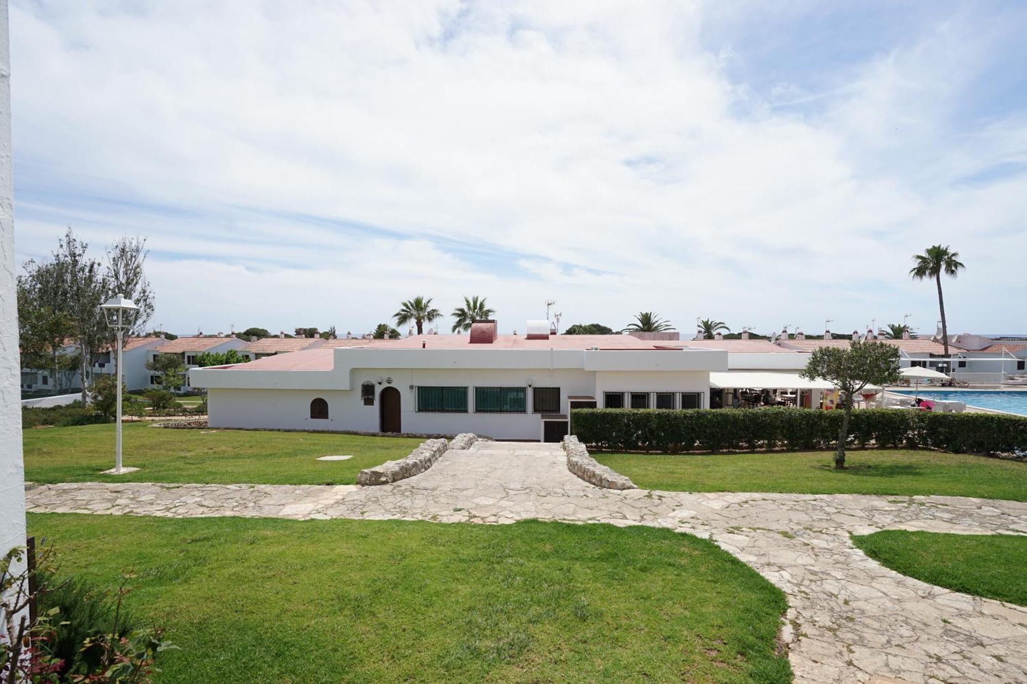 Apartamento Son Bou Bagian luar foto